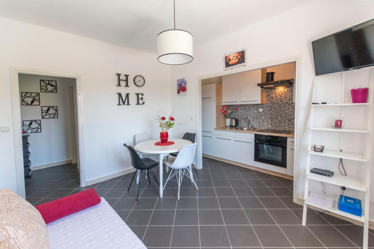 Apartments Zmika Primošten Kültér fotó