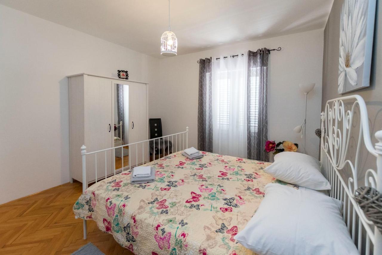 Apartments Zmika Primošten Kültér fotó