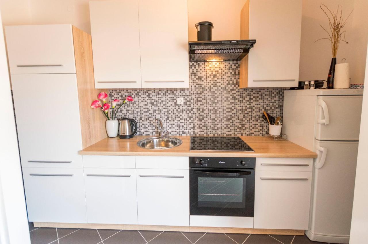 Apartments Zmika Primošten Kültér fotó